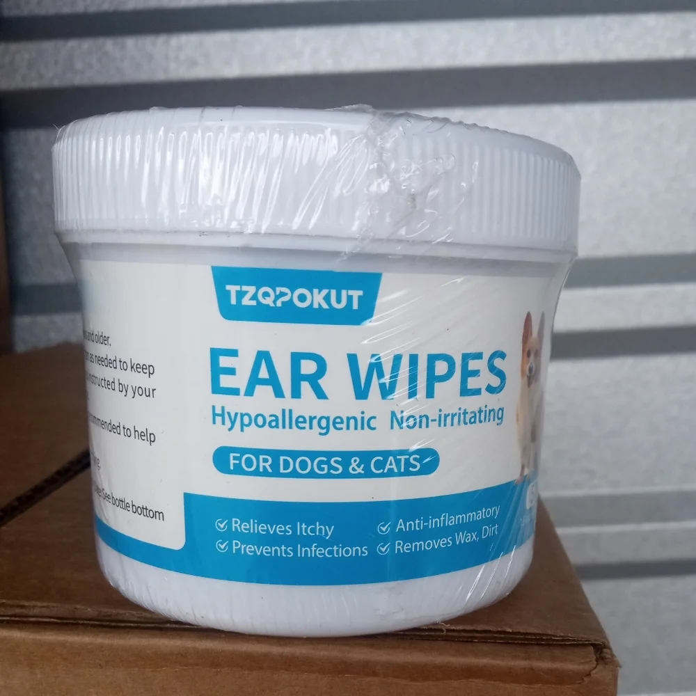 New Ear Wipes for Dogs And Cats 50 Count Package